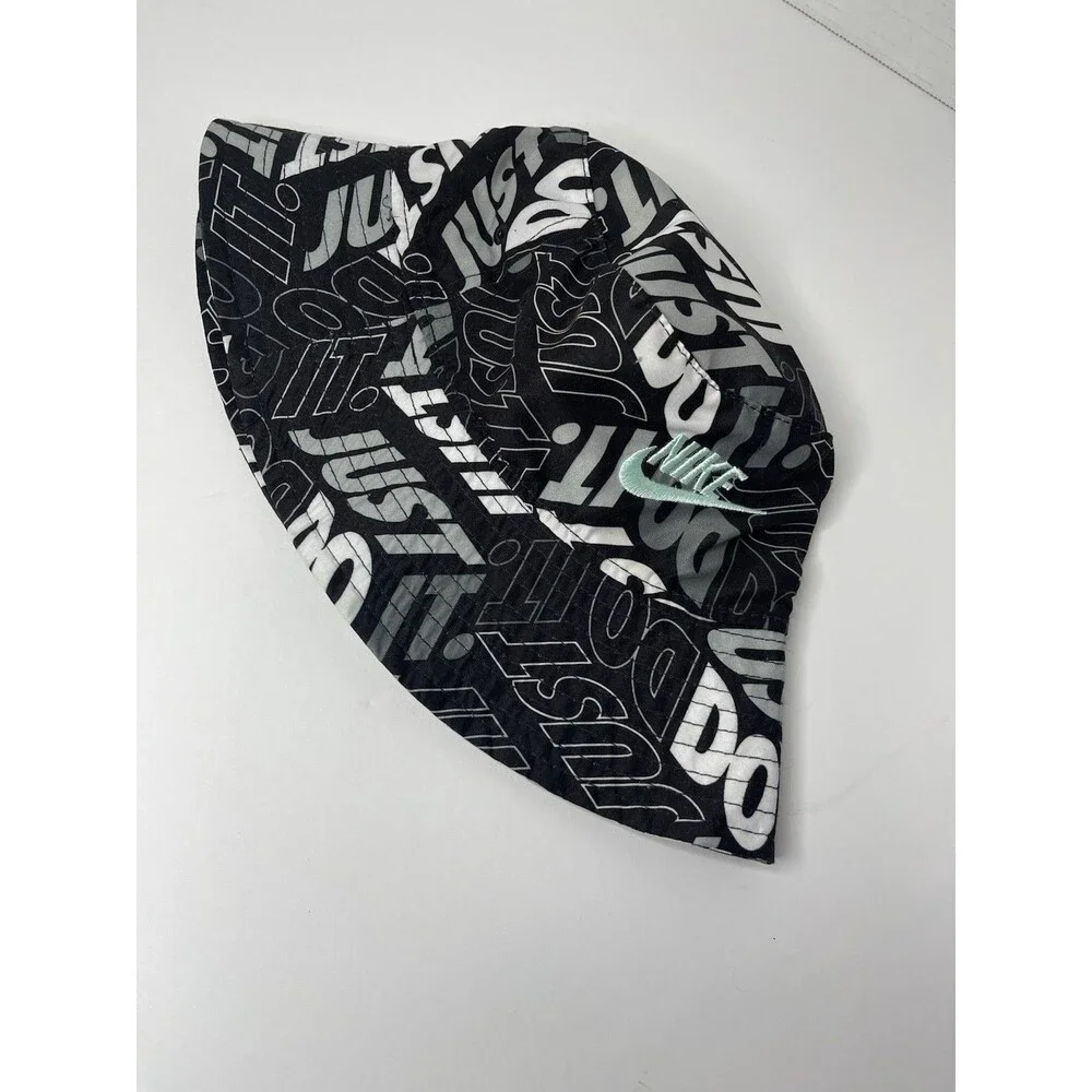 Nike Dri Fit Child’s Black And White Spellout Logo Bucket Hat UPF 40 YOUTH